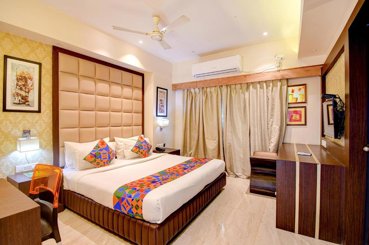Hotel Radiant Calcutta Exterior foto